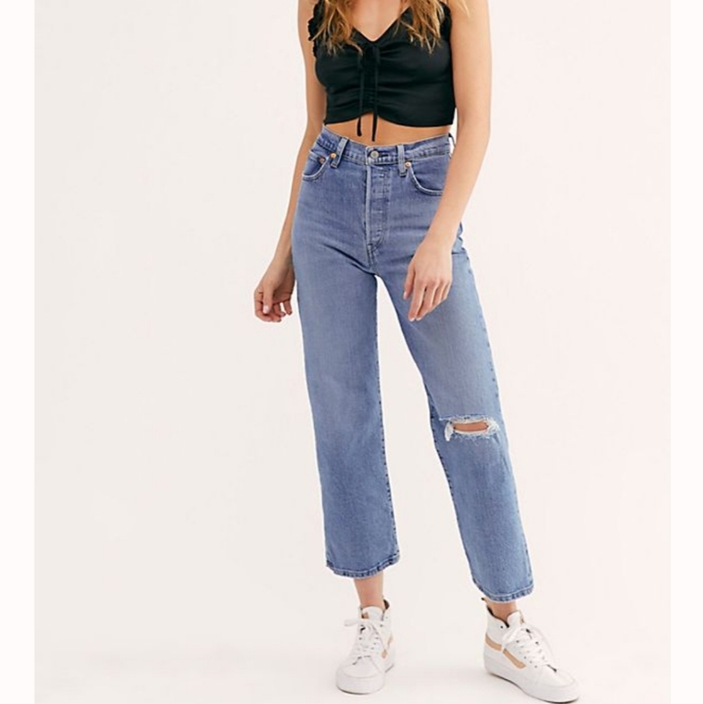Levi's Ribcage Straight Leg Jean
